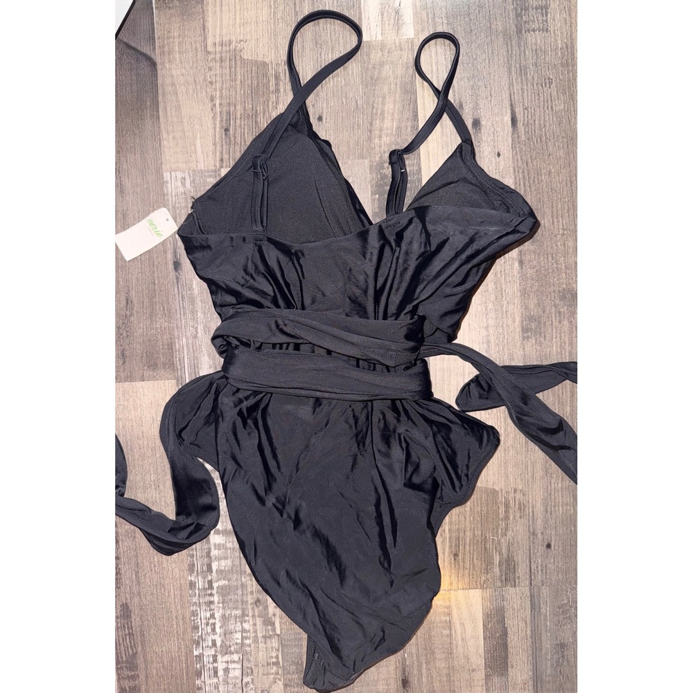 NWT Aerie Real Good Black Wrap One Piece Swimsuit Adjustable Straps Medium - Picture 4 of 4